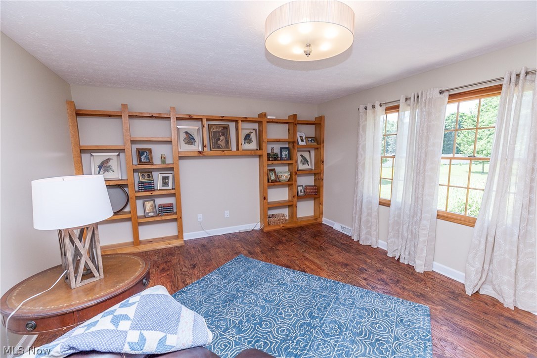 7060 Beach Road Medina, OH 44256 - Photo 10 of 35