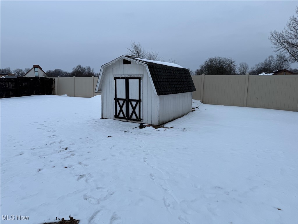 1201 Mulberry Run Mineral Ridge, OH 44440 - Photo 20 of 21 View of snow covered structure