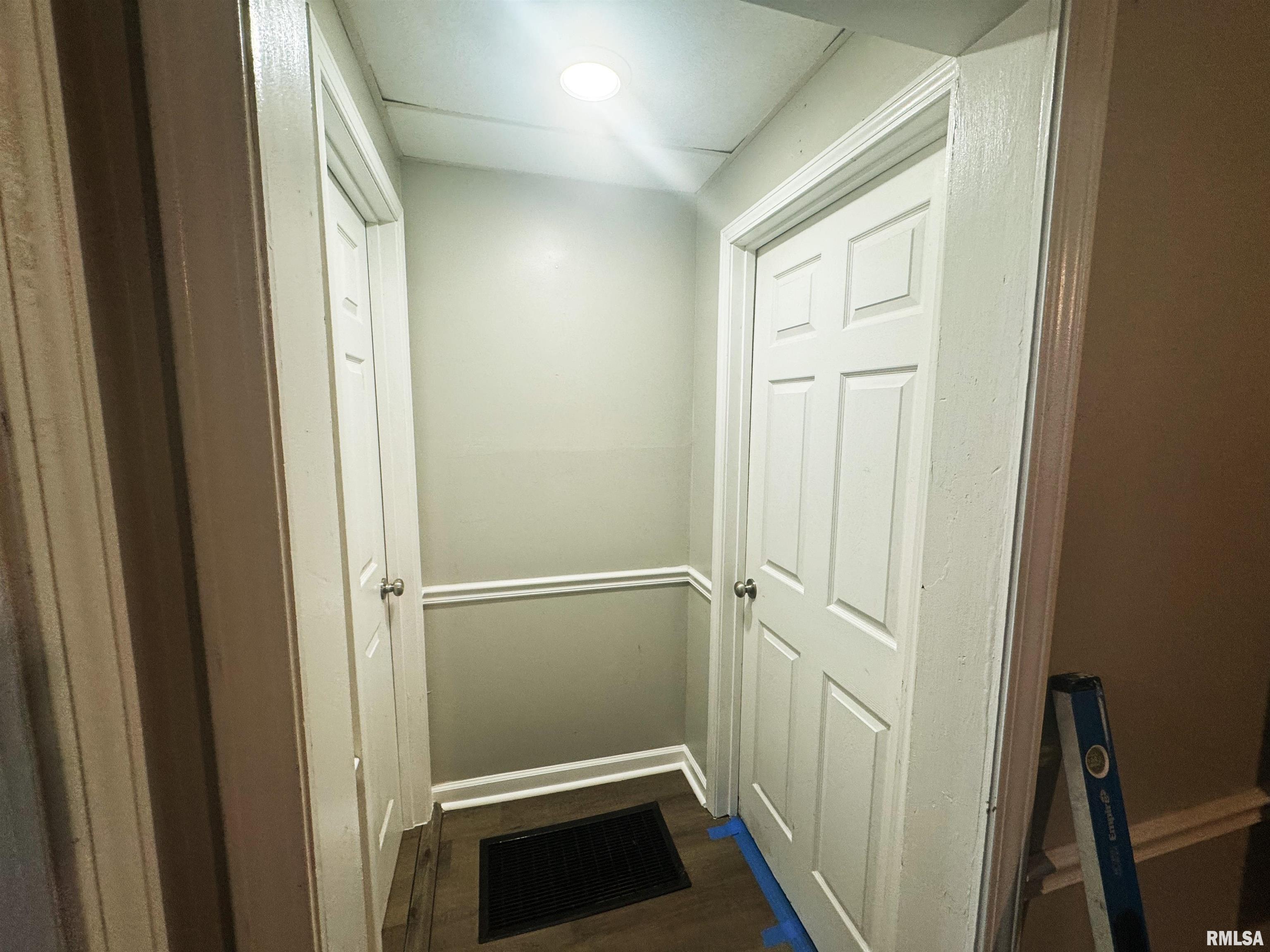 409 West Monroe Street Herrin, IL 62948 - Photo 11 of 24