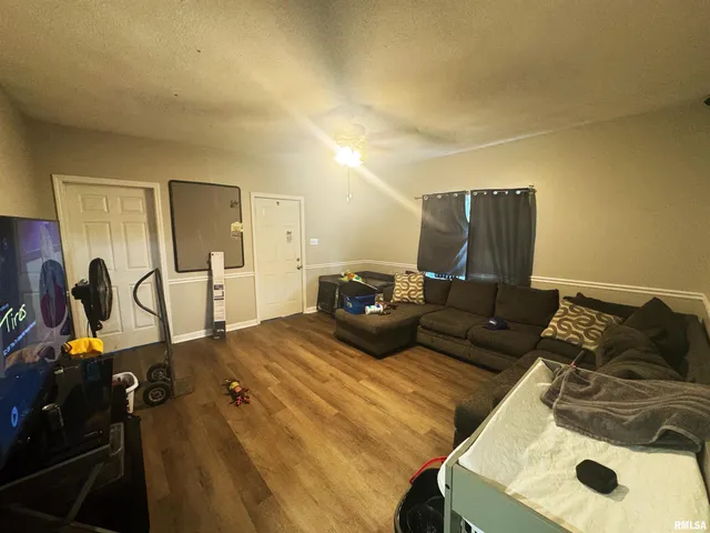 $82,500 | 409 West Monroe Street, Herrin, IL 62948