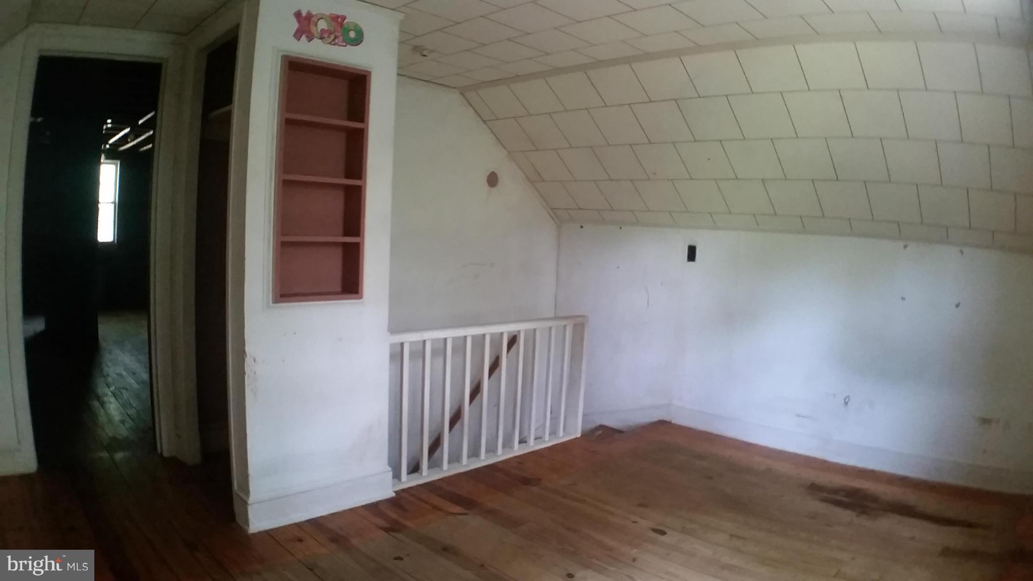 139 Johnsons Mill Road Berkeley Springs, WV 25411 - Photo 20 of 21 Interior (General)