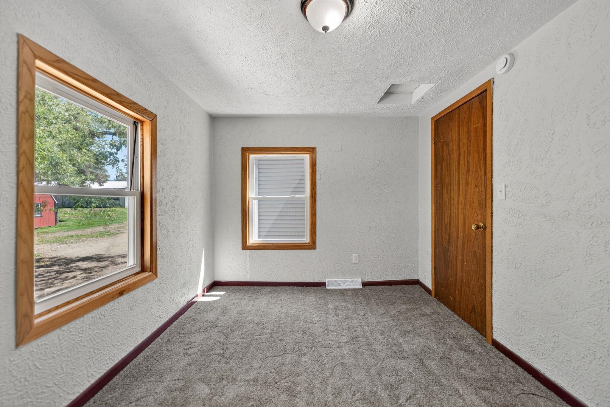 972 East Philhower Road Beloit, WI 53511 - Photo 15 of 29