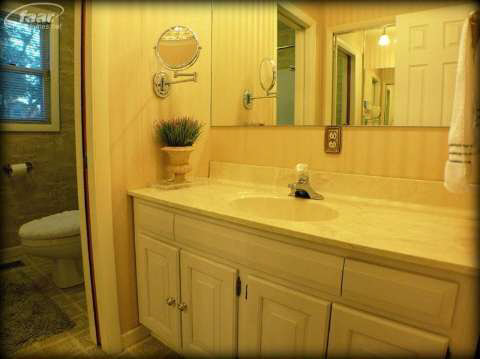 8186 Calkins Road Flint, MI 48532 - Photo 15 of 37 20421179-14.JPG