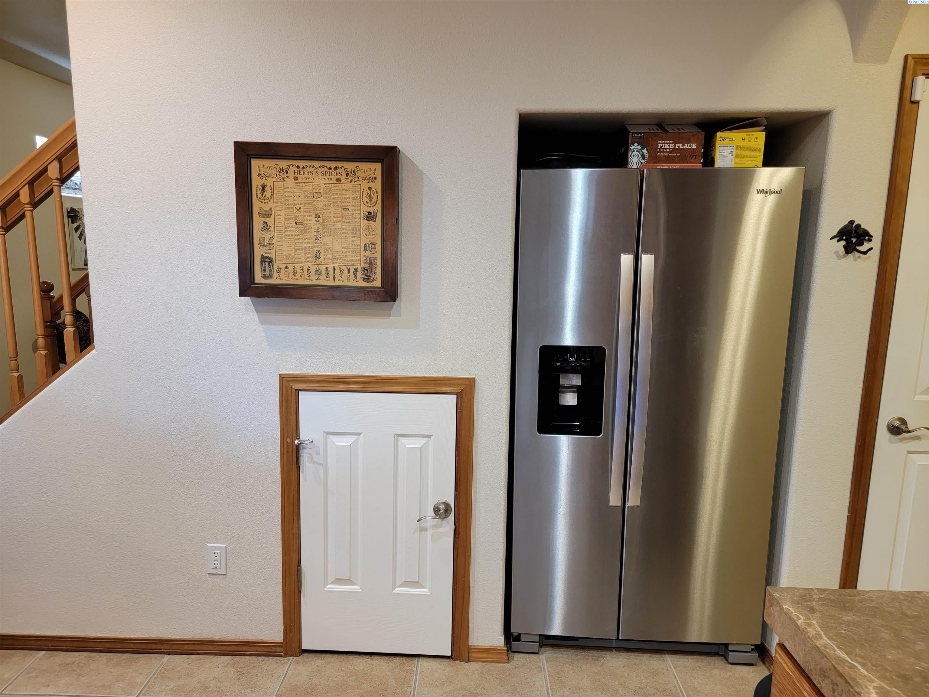 161 Keene Road Richland, WA 99352 - Photo 14 of 43 Gallery Image 14
