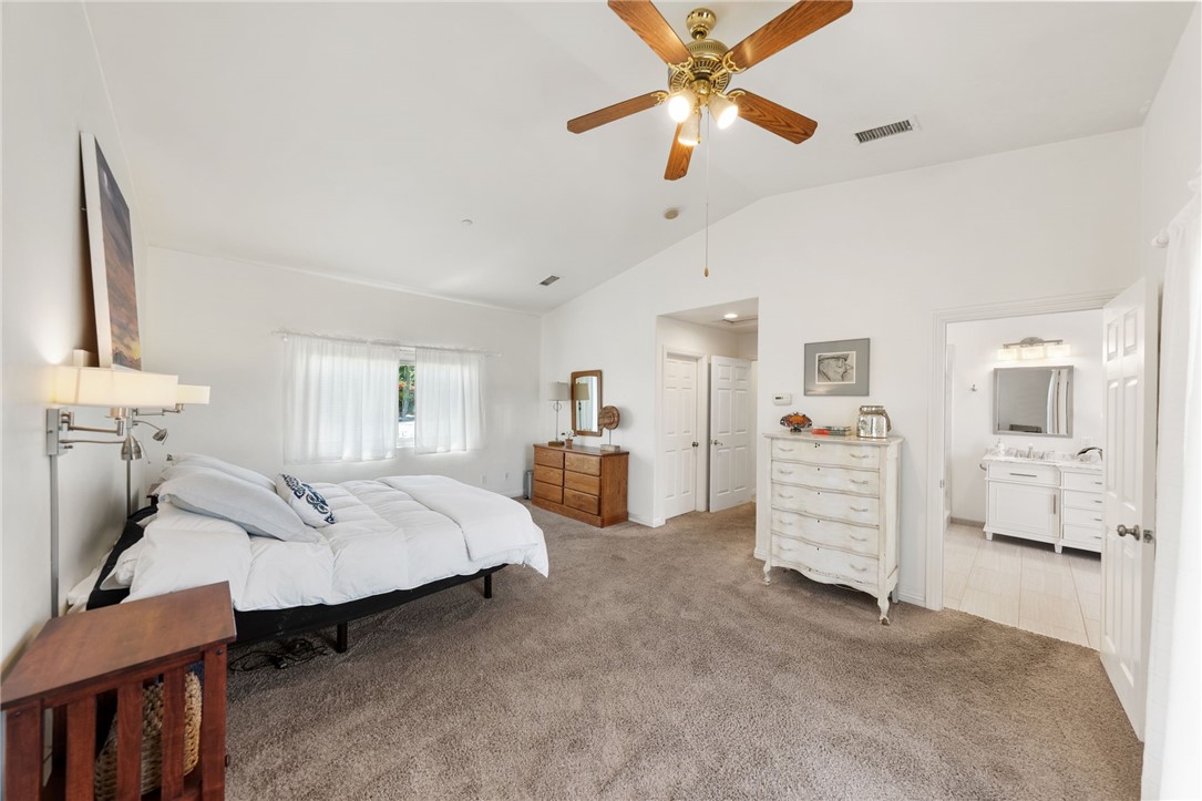 2713 East Mission Road Fallbrook, CA 92028 - Photo 17 of 36