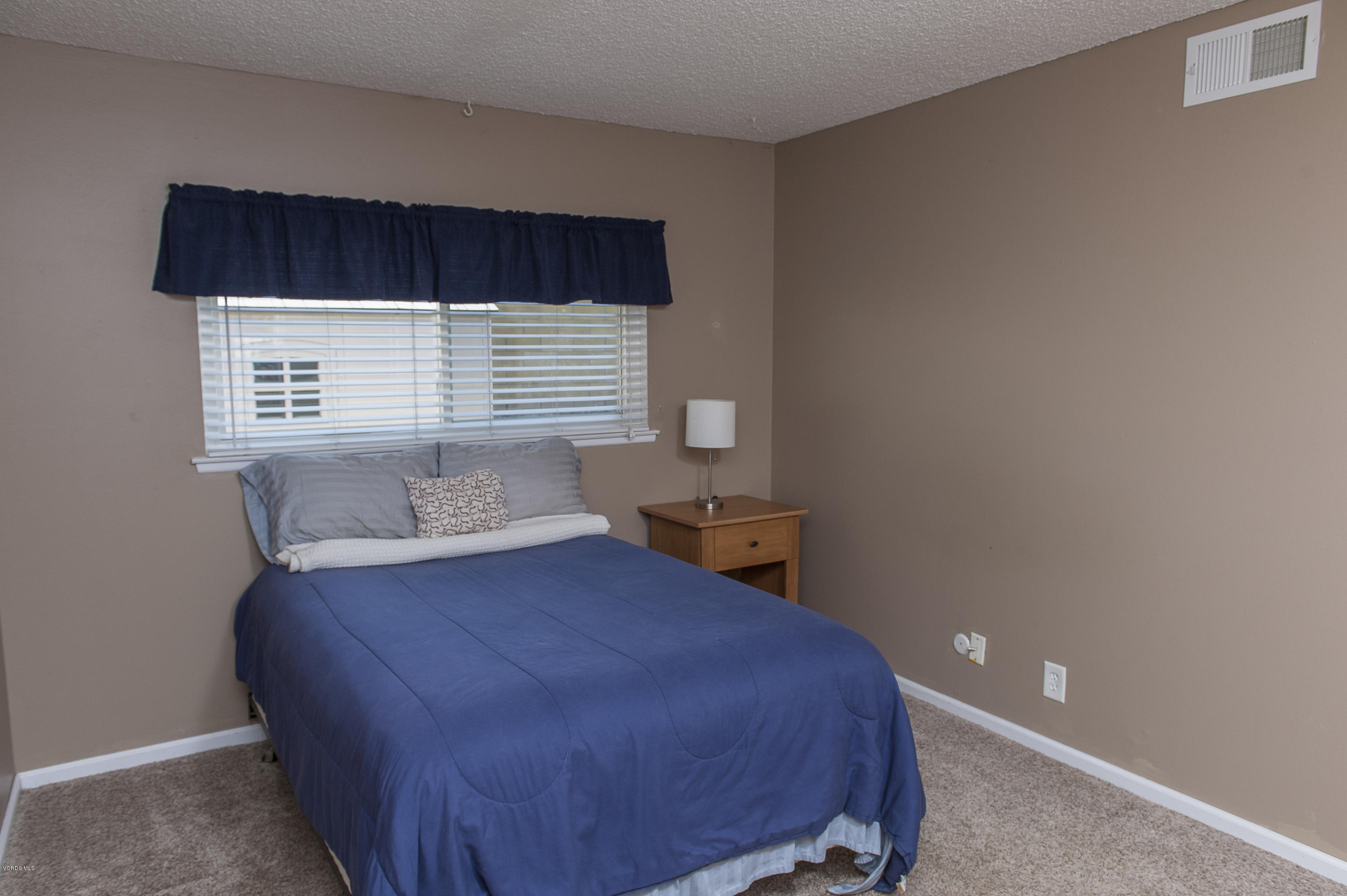 2640 Ericson Place Simi Valley, CA 93065 - Photo 19 of 32 20171004_2640_Ericson_006