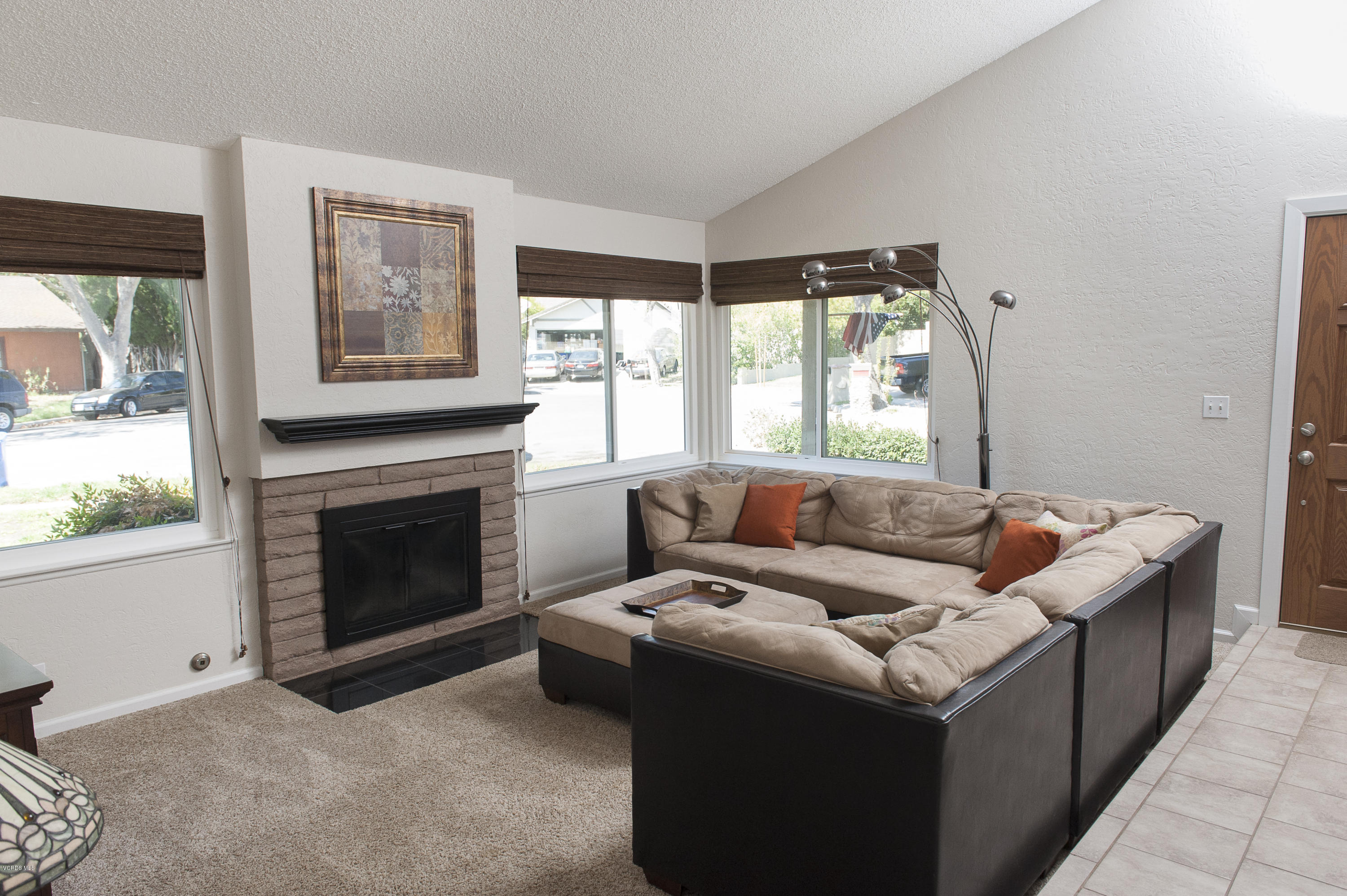 2640 Ericson Place Simi Valley, CA 93065 - Photo 6 of 32 20171004_2640_Ericson_022