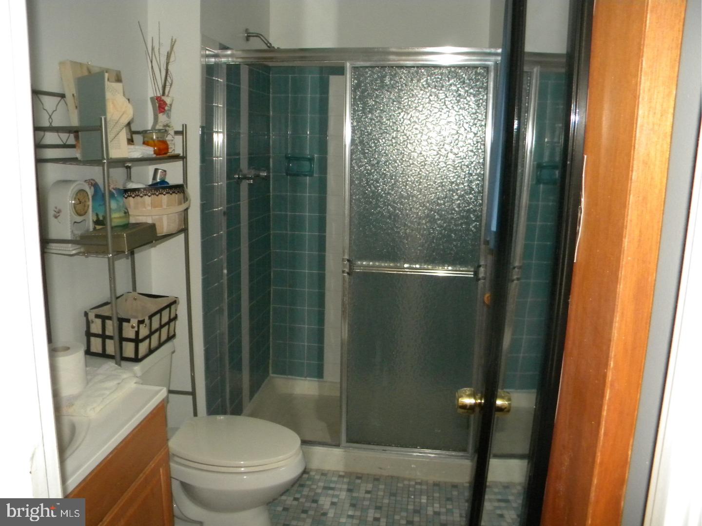 10908 Knights Road Philadelphia, PA 19154 - Photo 12 of 24