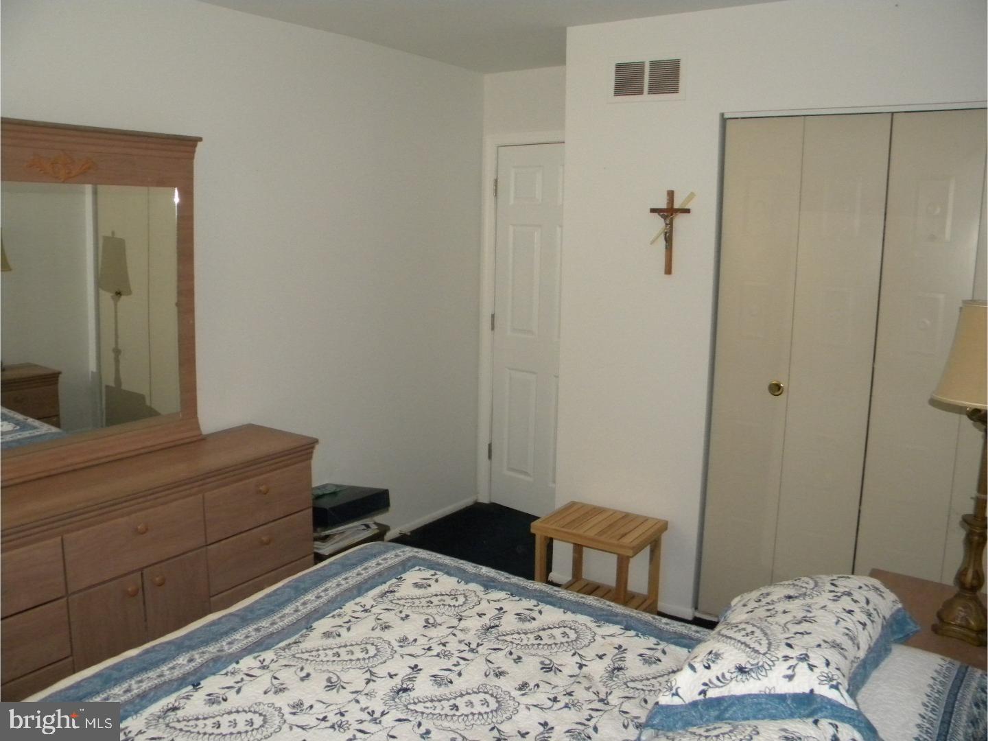 10908 Knights Road Philadelphia, PA 19154 - Photo 16 of 24