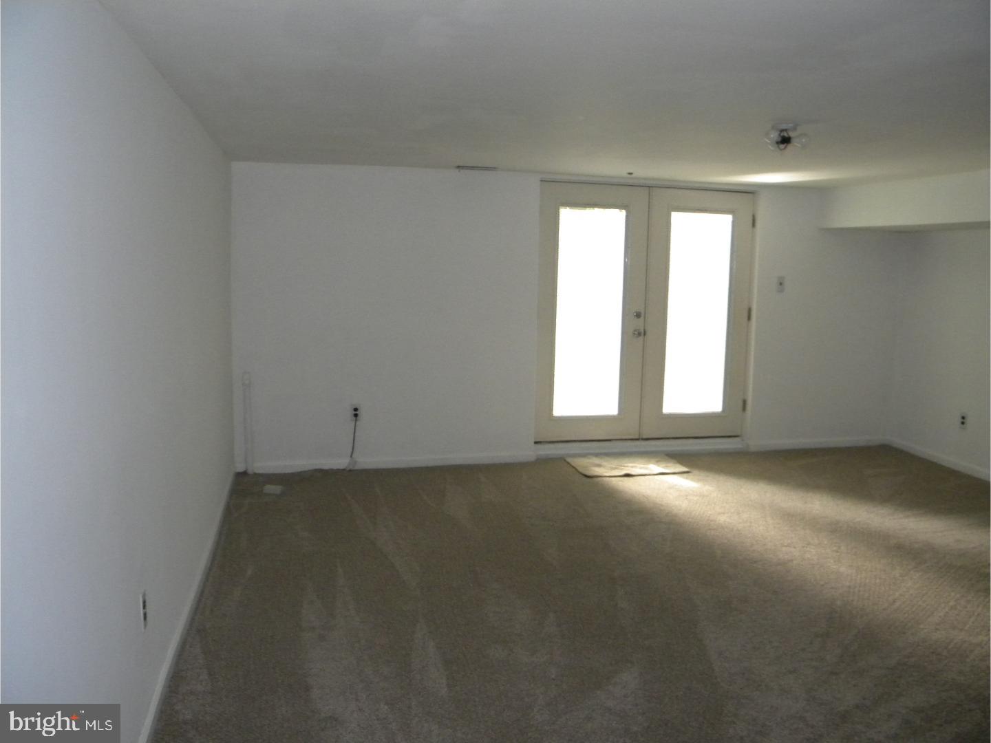10908 Knights Road Philadelphia, PA 19154 - Photo 19 of 24