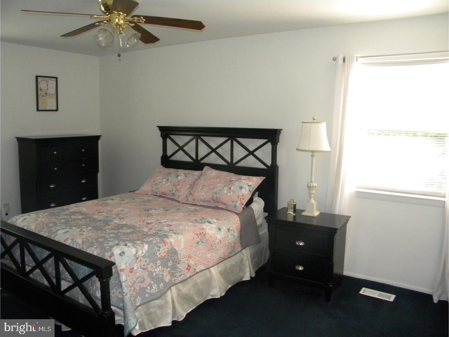10908 Knights Road Philadelphia, PA 19154 - Photo 10 of 24