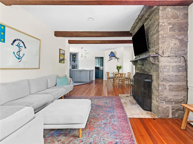 $1,895,000 | 2139 Comd Oliver Hazard Perry Highway, South Kingstown, RI 02879