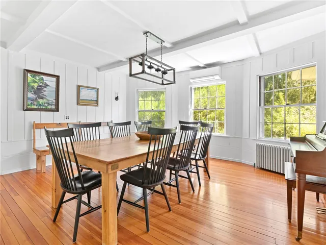 $1,895,000 | 2139 Comd Oliver Hazard Perry Highway, South Kingstown, RI 02879