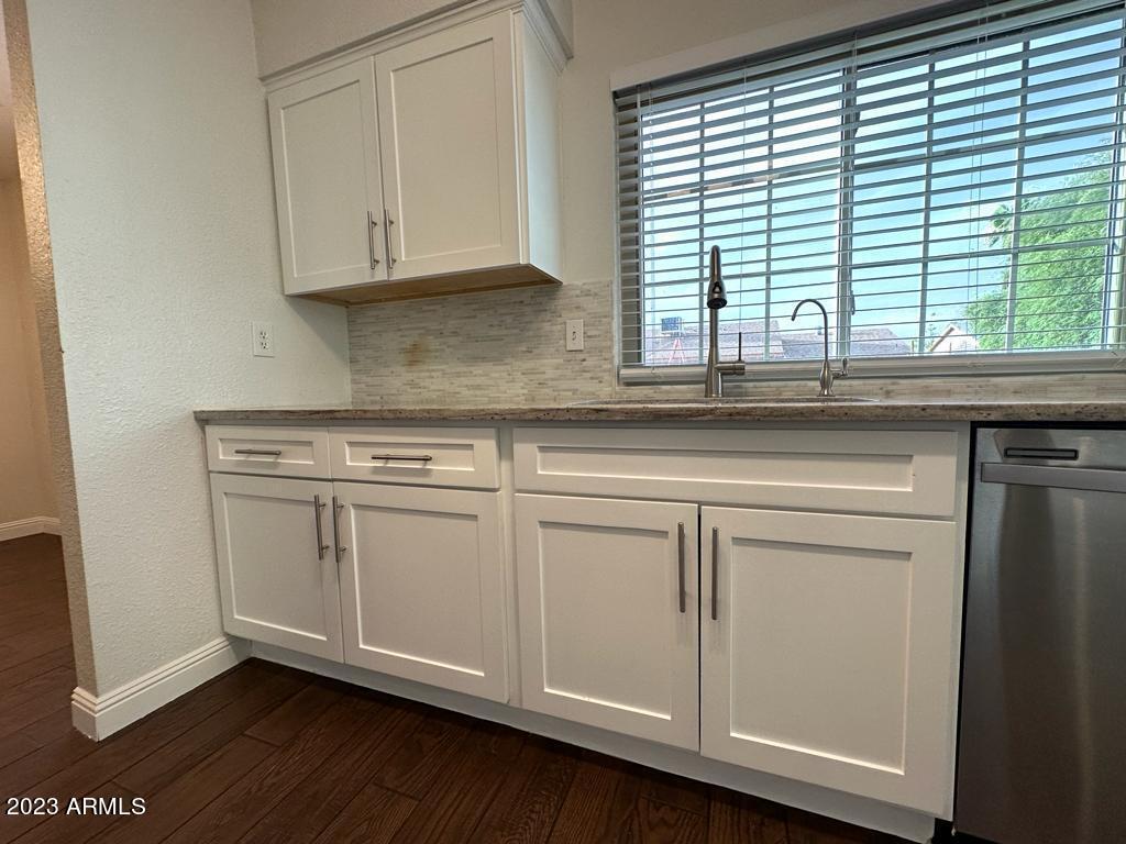 4254 East Vineyard Road Phoenix, AZ 85042 - Photo 12 of 63 IMG-20230820-WA0095