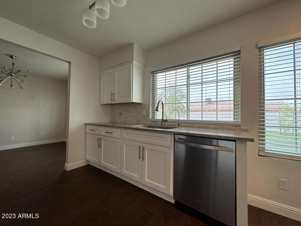 4254 East Vineyard Road Phoenix, AZ 85042 - Photo 15 of 63 IMG-20230820-WA0065