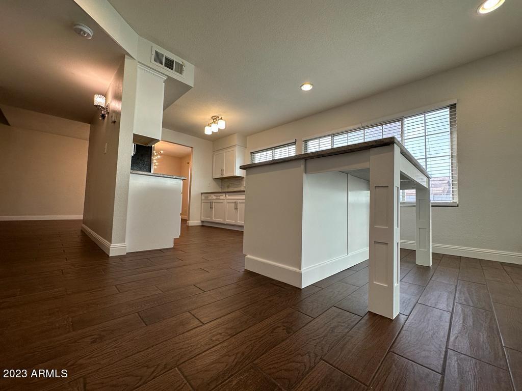 4254 East Vineyard Road Phoenix, AZ 85042 - Photo 30 of 63 IMG-20230820-WA0092
