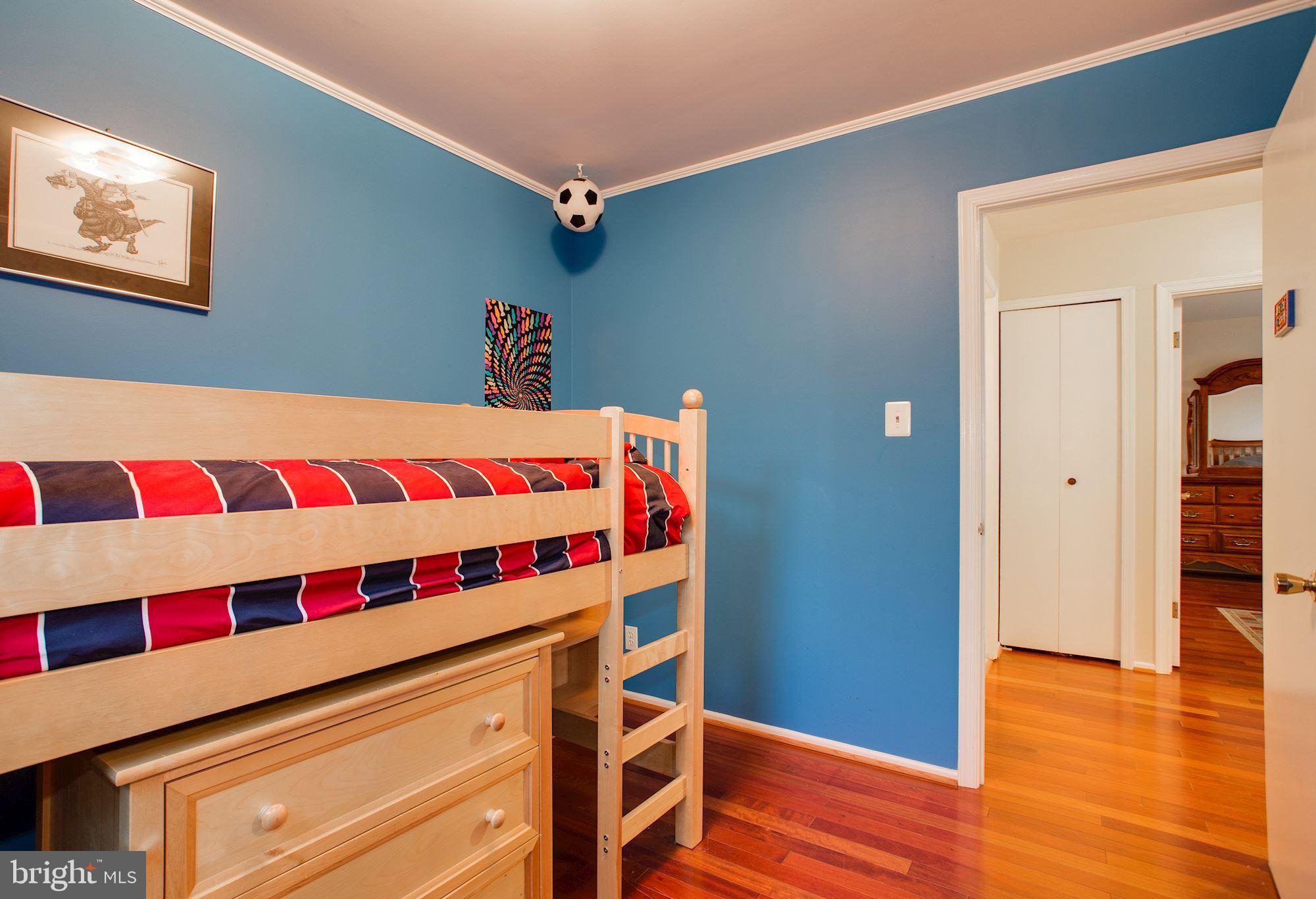 5572 Kendrick Lane Burke, VA 22015 - Photo 33 of 57 Bedroom #3