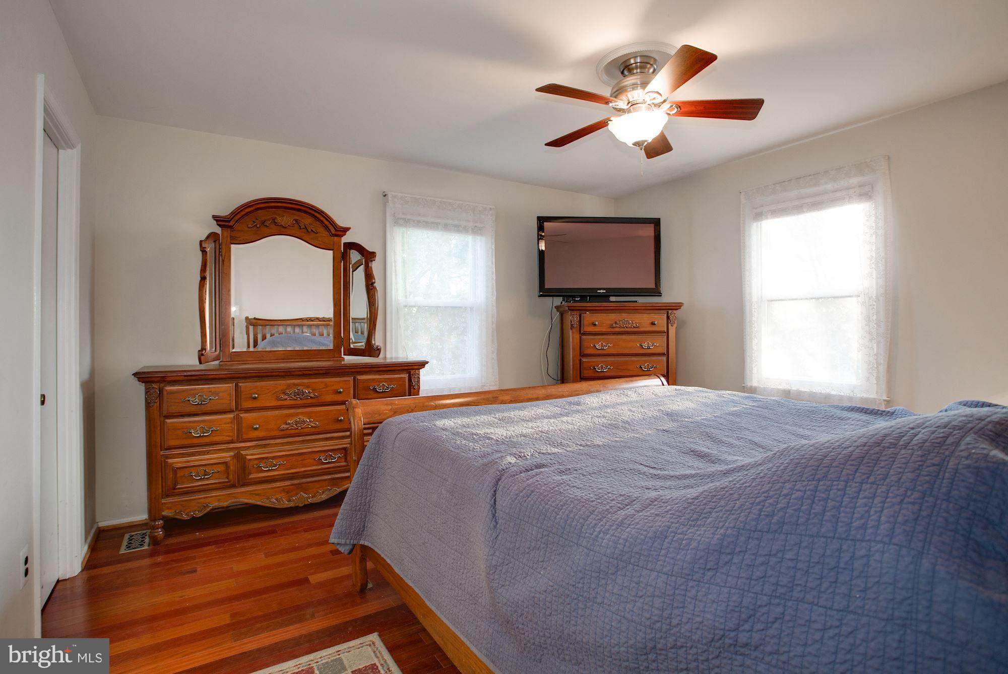 5572 Kendrick Lane Burke, VA 22015 - Photo 37 of 57 Master Bedroom