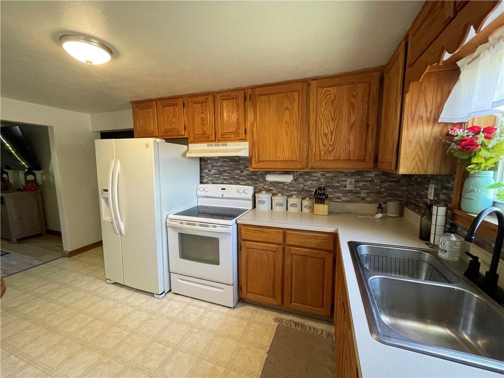 15 Kinsman Road Greenville, PA 16125 - Photo 5 of 34