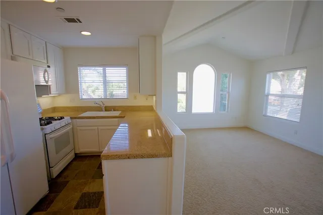 $2,400 | 108 Avenida Buena Ventura, Unit B, San Clemente, CA 92672