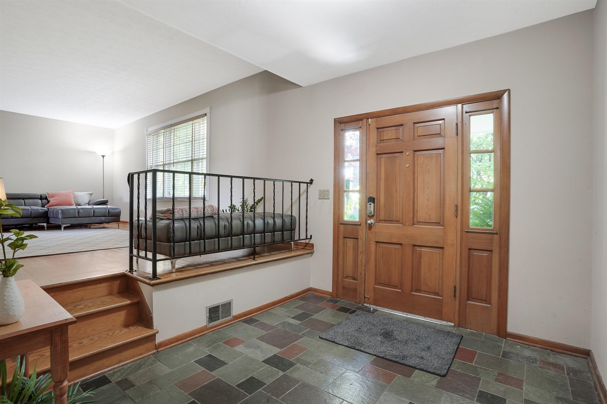 2026 Fishinger Road Columbus, OH 43221 - Photo 6 of 35