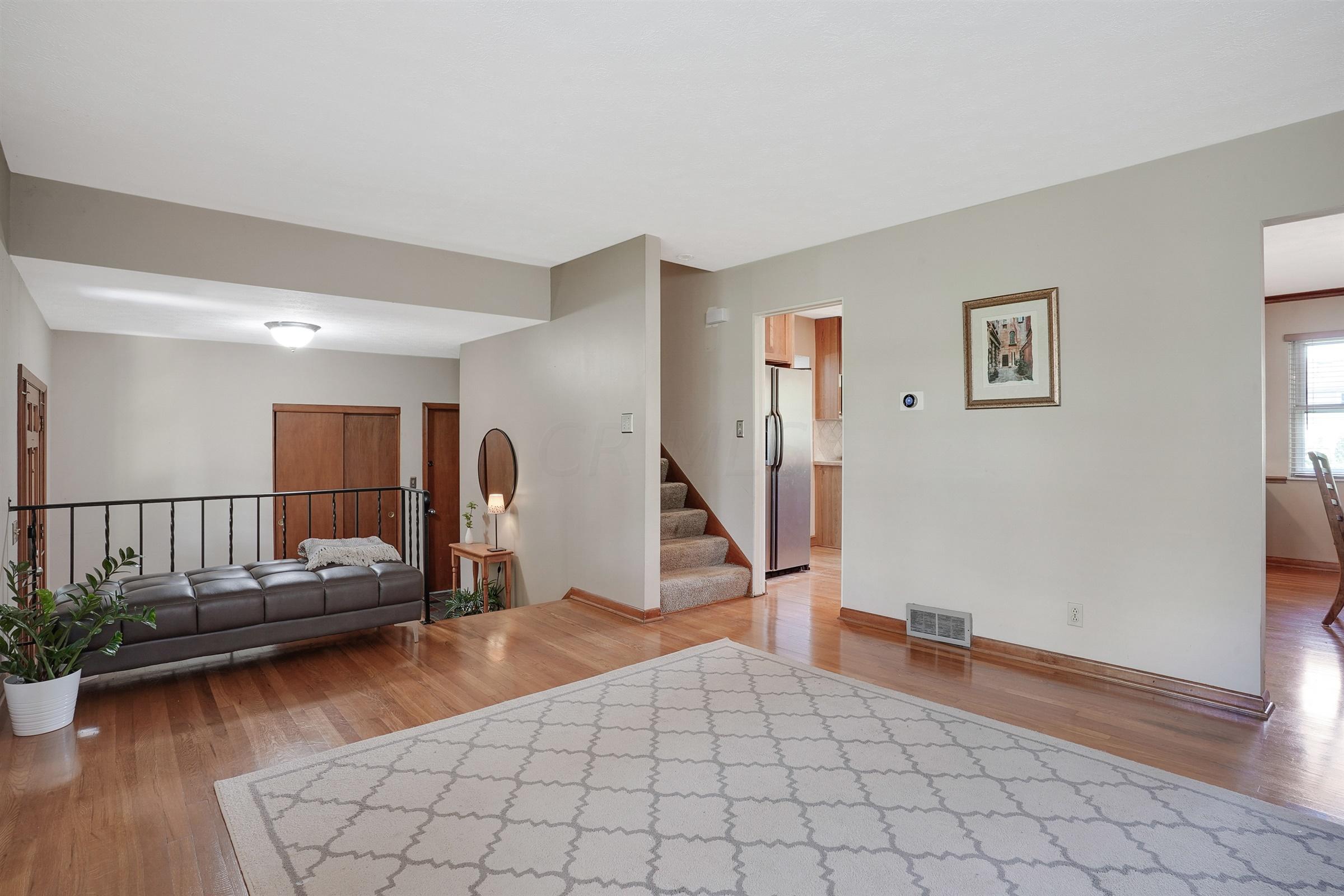 2026 Fishinger Road Columbus, OH 43221 - Photo 8 of 35