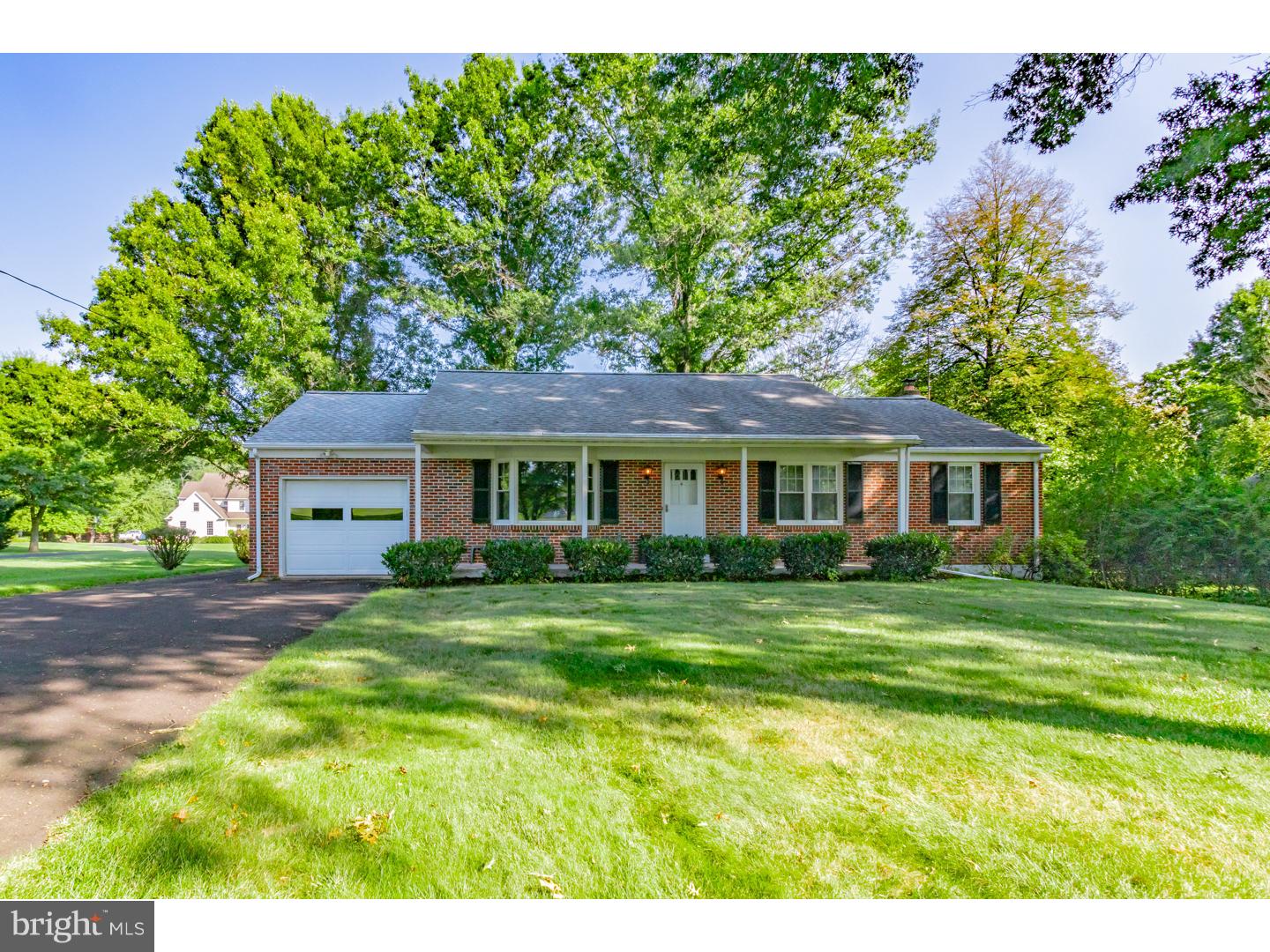127 Knapp Road Lansdale, PA 19446 - Photo 1 of 25 Gallery Image 1