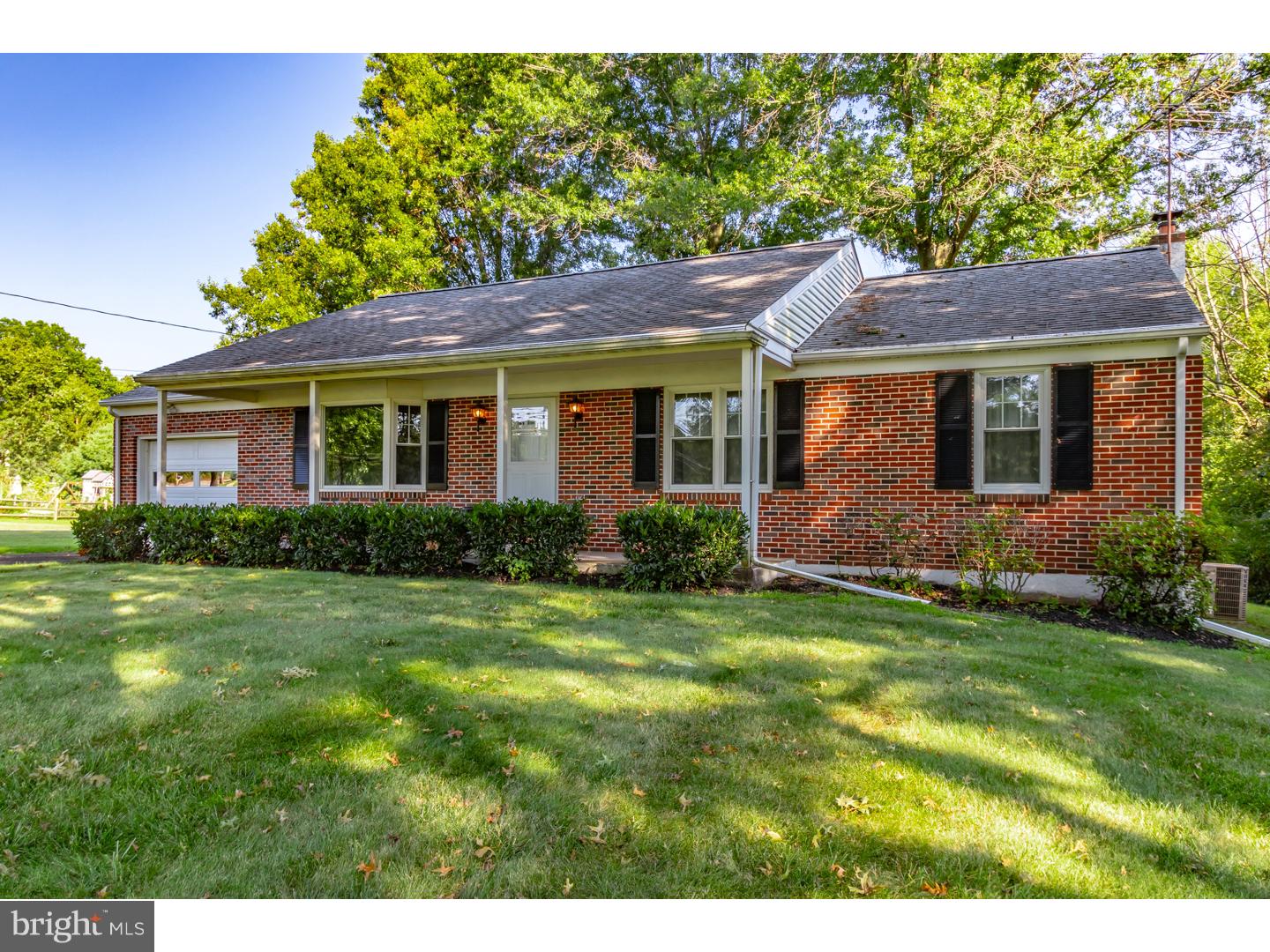 127 Knapp Road Lansdale, PA 19446 - Photo 2 of 25 Gallery Image 2