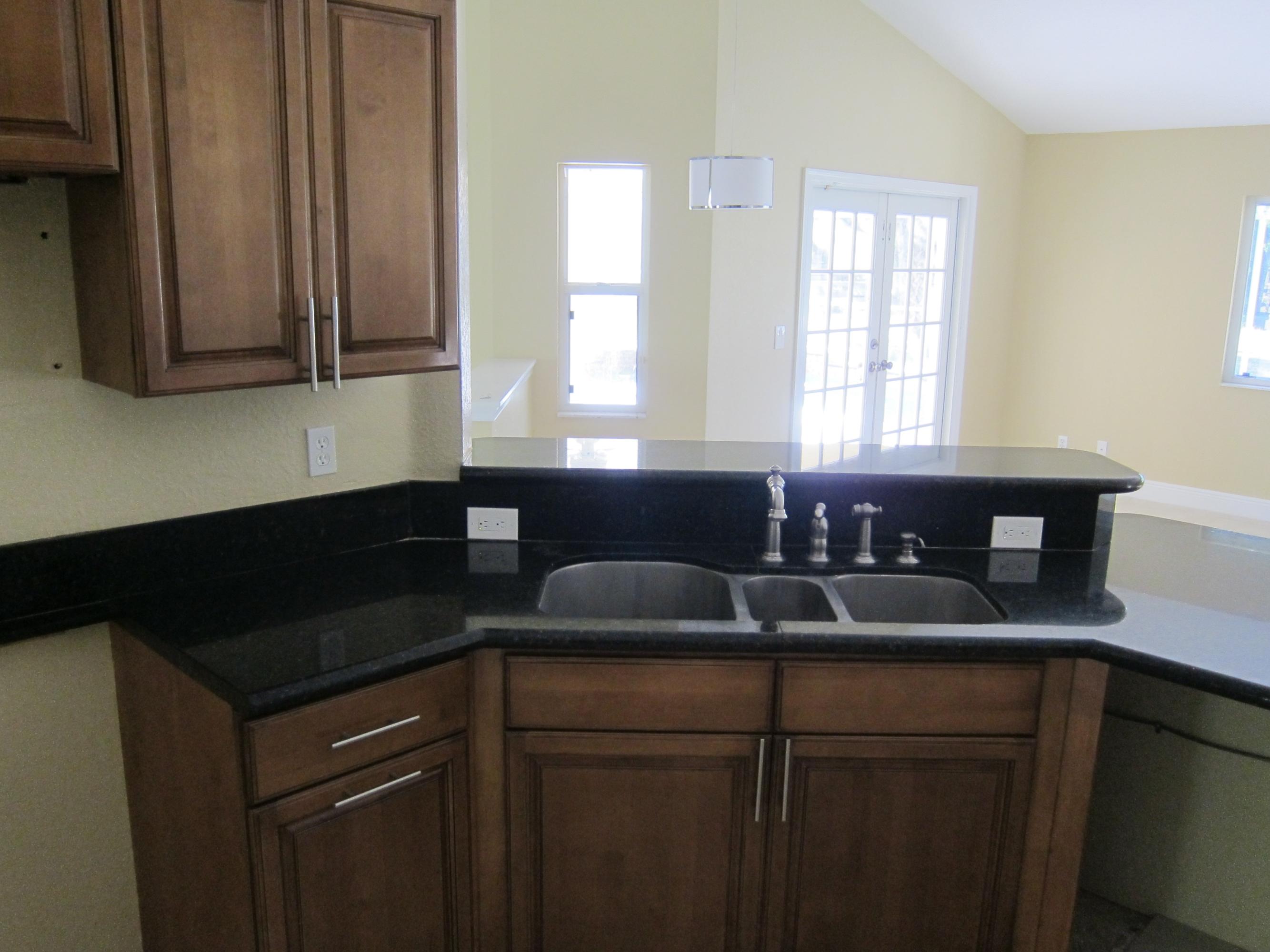 16228 63rd Road North Loxahatchee, FL 33470 - Photo 8 of 33 Kitchen with granite