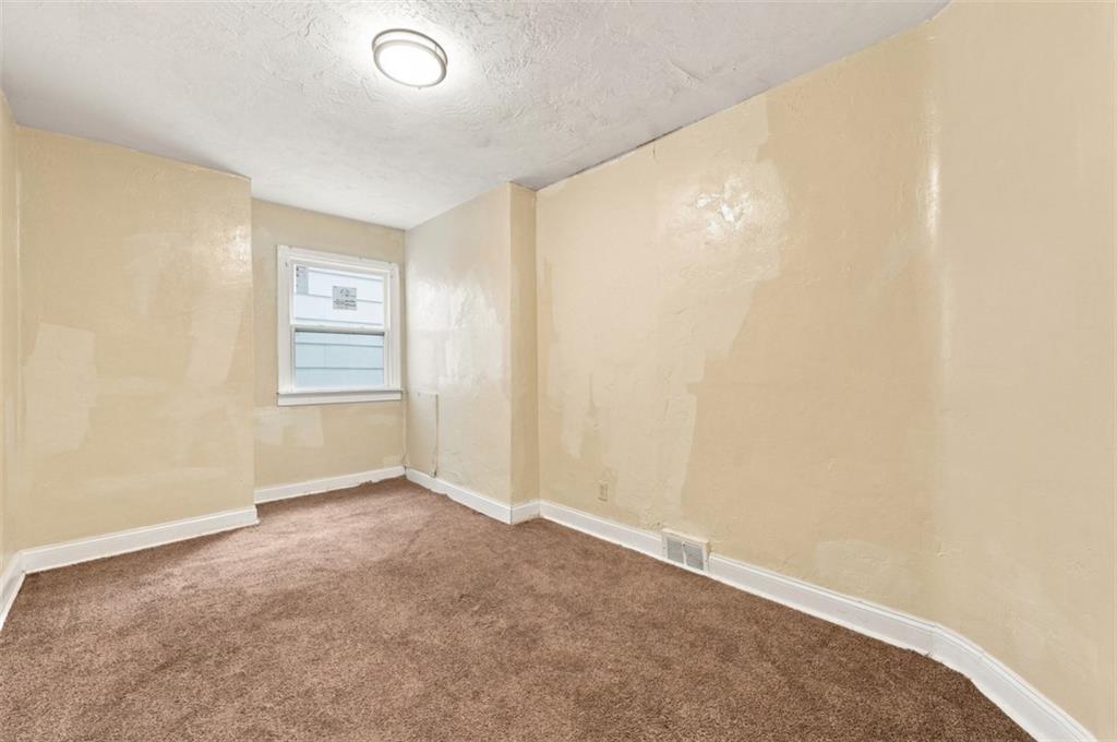 225 Rothman Street Pittsburgh, PA 15210 - Photo 8 of 45 Gallery Image 8