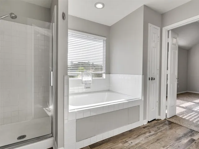 $250,000 | 1271 El Camino Village Drive, Webster, TX 77058