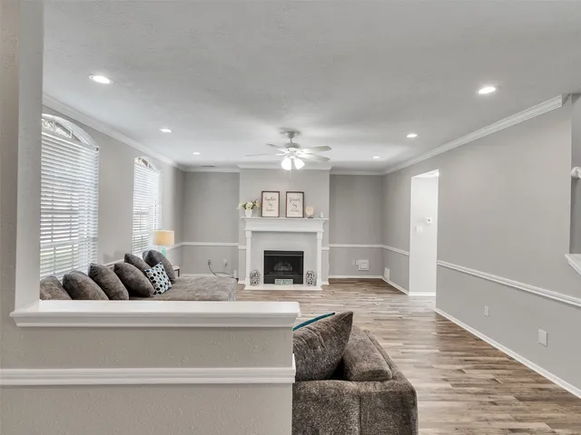 $250,000 | 1271 El Camino Village Drive, Webster, TX 77058