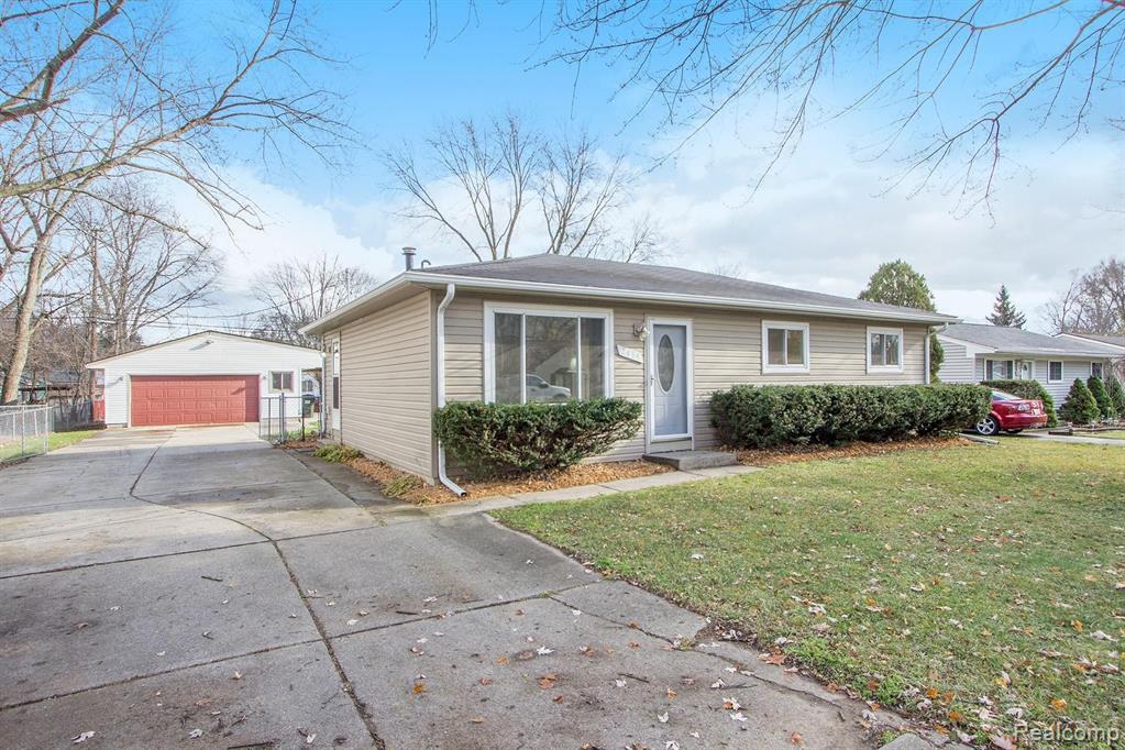 2455 Emmons Avenue Rochester Hills, MI 48307 - Photo 16 of 22