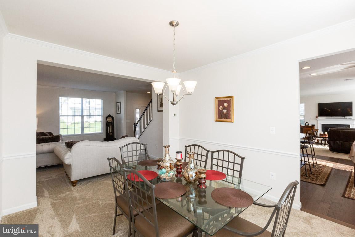 16035 Crossed Talons Road Woodbridge, VA 22193 - Photo 7 of 35 Diing Room