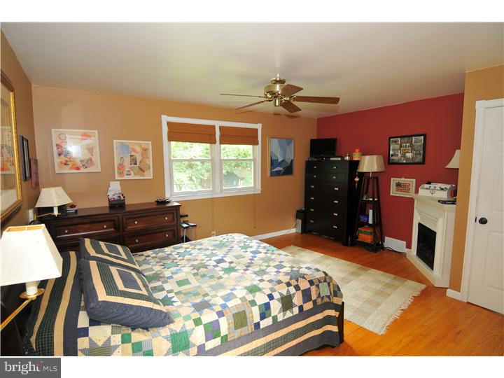 1104 Greenhill Road Flourtown, PA 19031 - Photo 11 of 23 Gallery Image 11