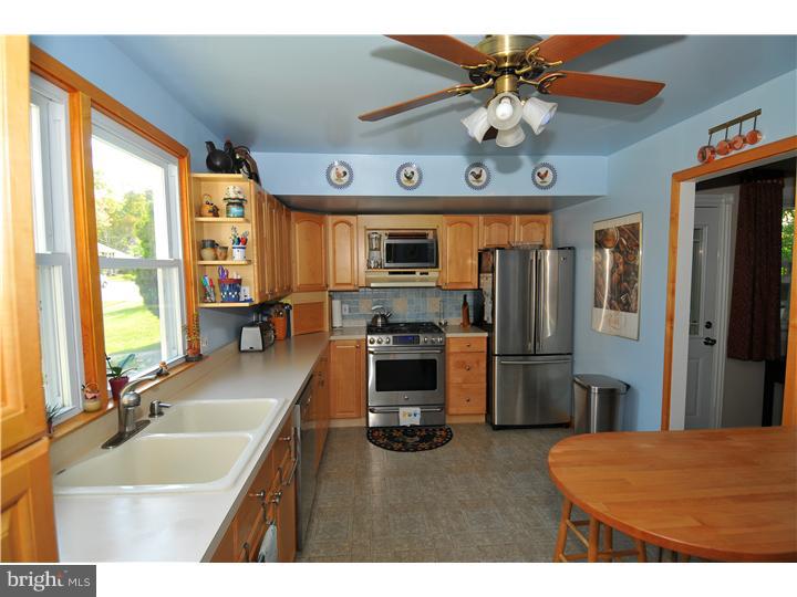1104 Greenhill Road Flourtown, PA 19031 - Photo 4 of 23 Gallery Image 4