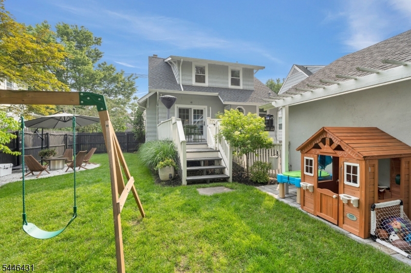 20 Old Short Hills Road Millburn, NJ 07041 - Photo 12 of 13