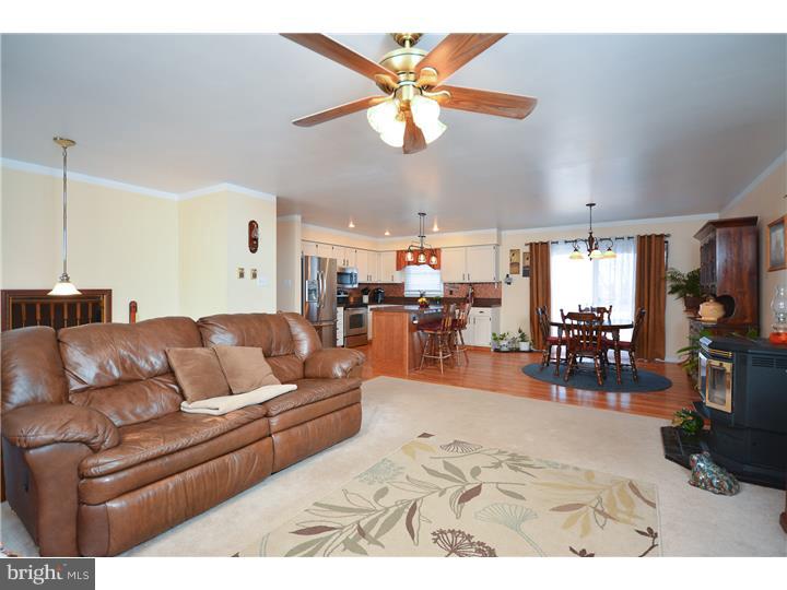 33 Hunters Run Road Honey Brook, PA 19344 - Photo 3 of 25 Great Room