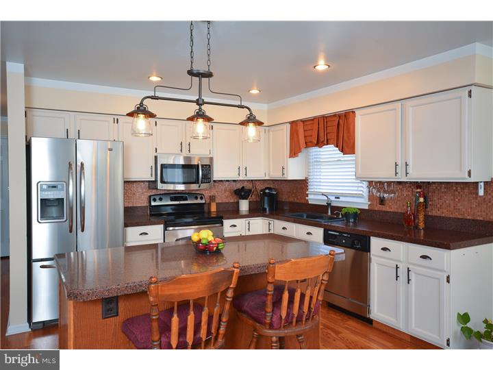 33 Hunters Run Road Honey Brook, PA 19344 - Photo 5 of 25 Kitchen