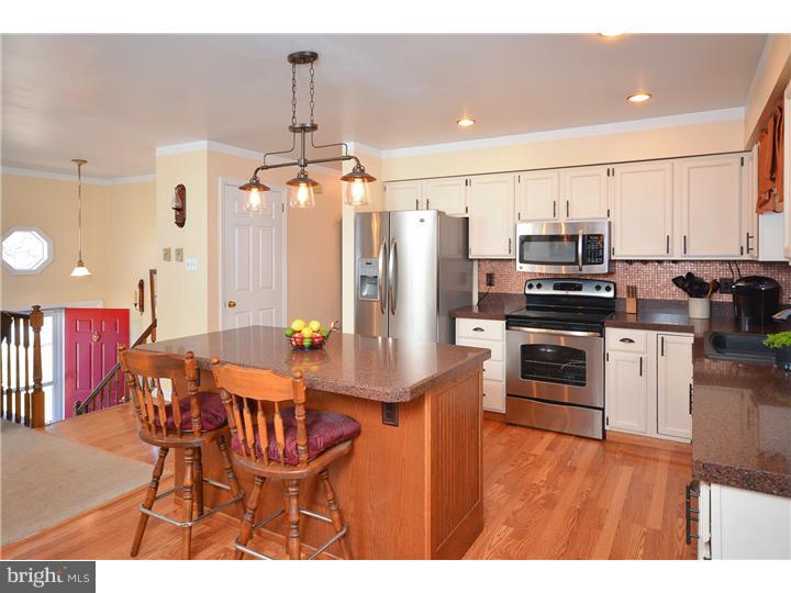 33 Hunters Run Road Honey Brook, PA 19344 - Photo 6 of 25 Kitchen