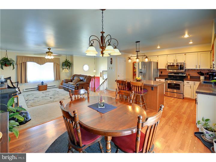 33 Hunters Run Road Honey Brook, PA 19344 - Photo 7 of 25 Dining Room
