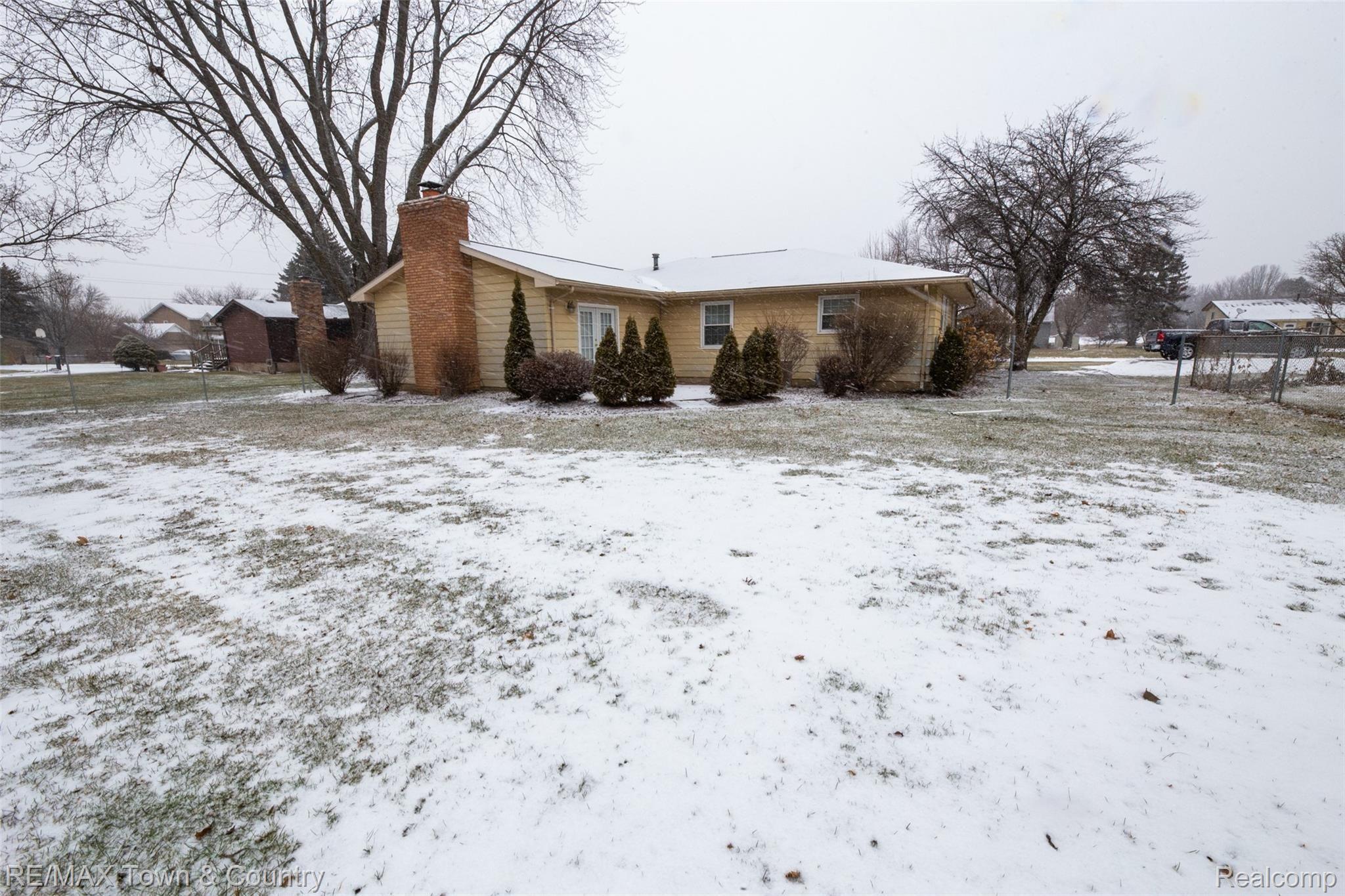 6359 Yorkshire North Riding Road Flint, MI 48532 - Photo 27 of 27 27.jpg