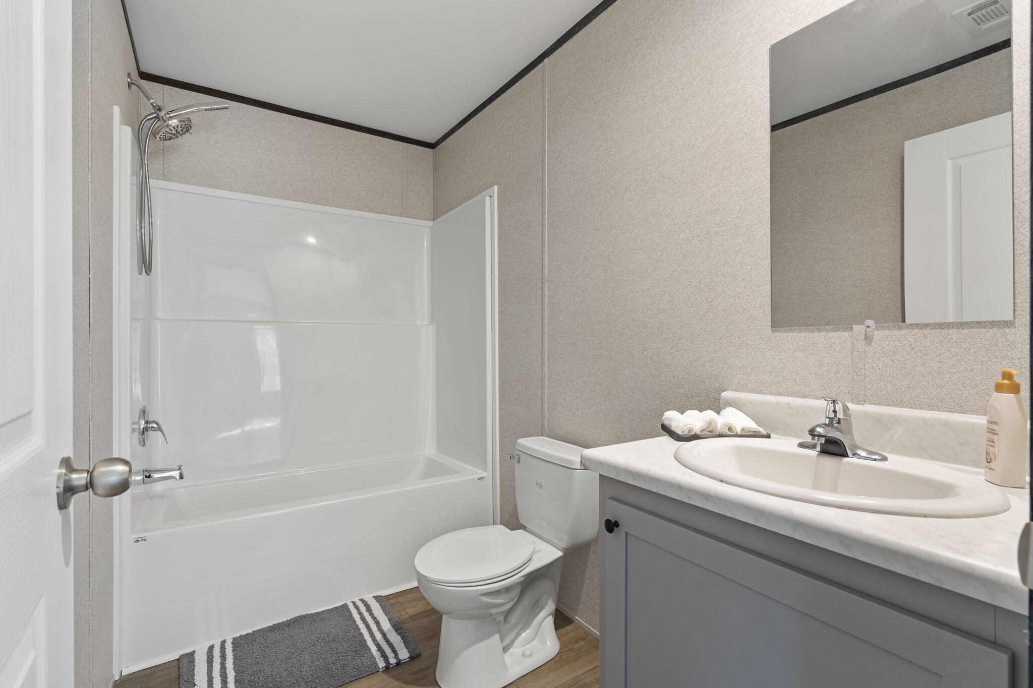 6667 Wild Horse Loop Keystone Heights, FL 32656 - Photo 17 of 48 Guest Bathroom