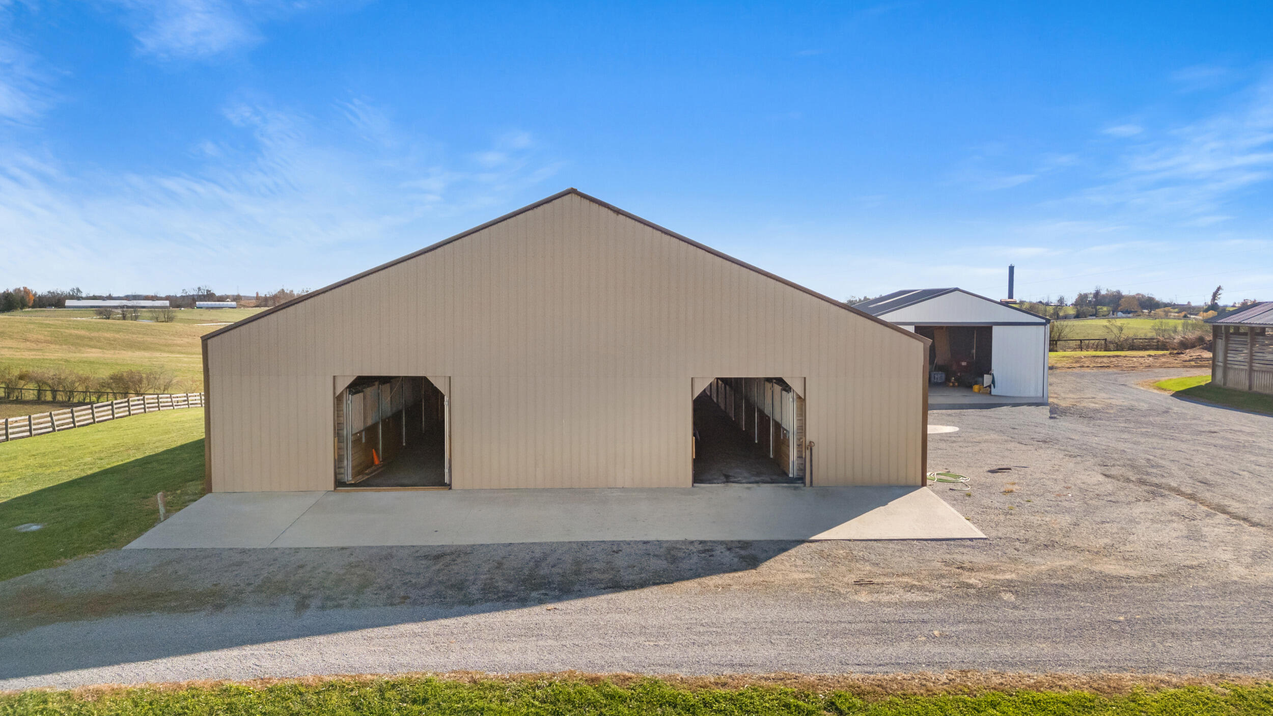 4487 Louisville Road Salvisa, KY 40372 - Photo 29 of 85 4487 Barn 4 Front