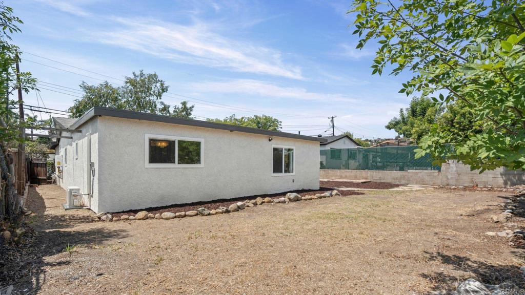 8840 Delrose Avenue Spring Valley, CA 91977 - Photo 29 of 37