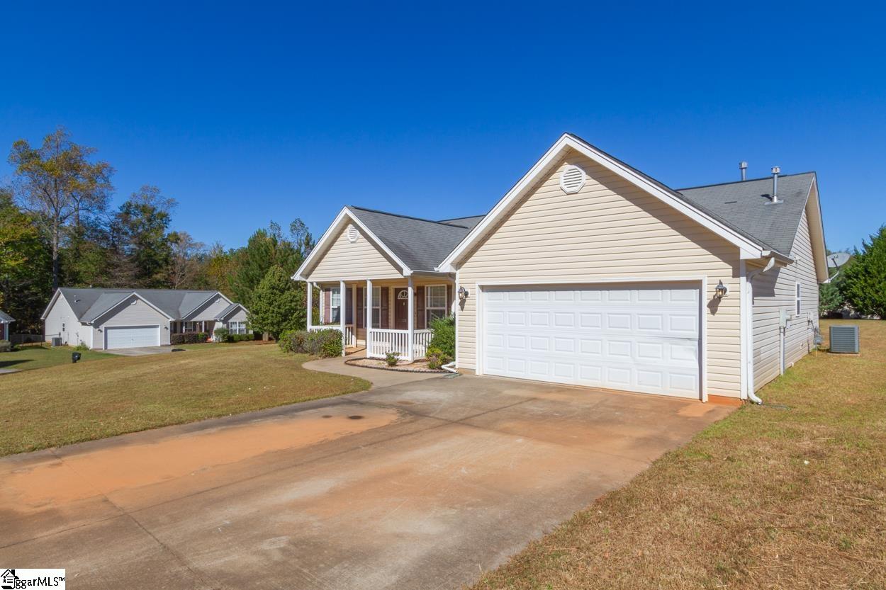 128 Mediterranean Avenue Anderson, SC 29621 - Photo 3 of 36 Gallery Image 3