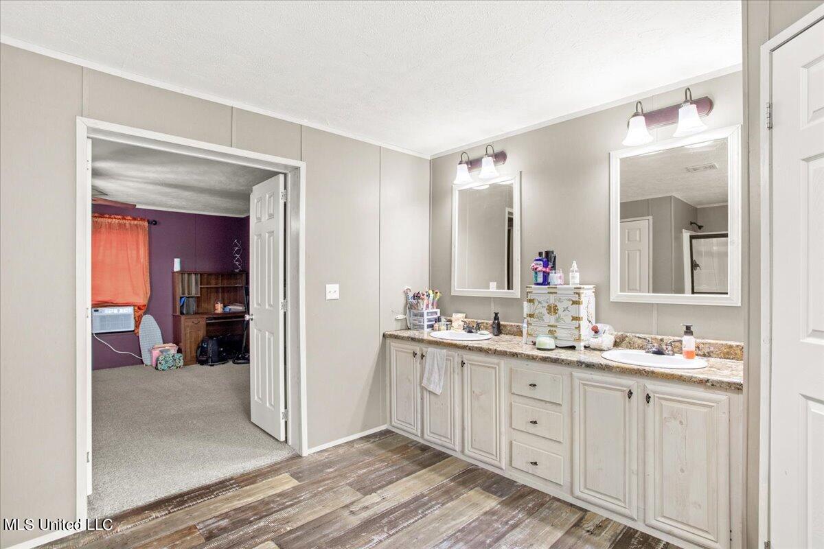 59 West Seneca Road Lumberton, MS 39455 - Photo 24 of 41 24-Bathroom 1