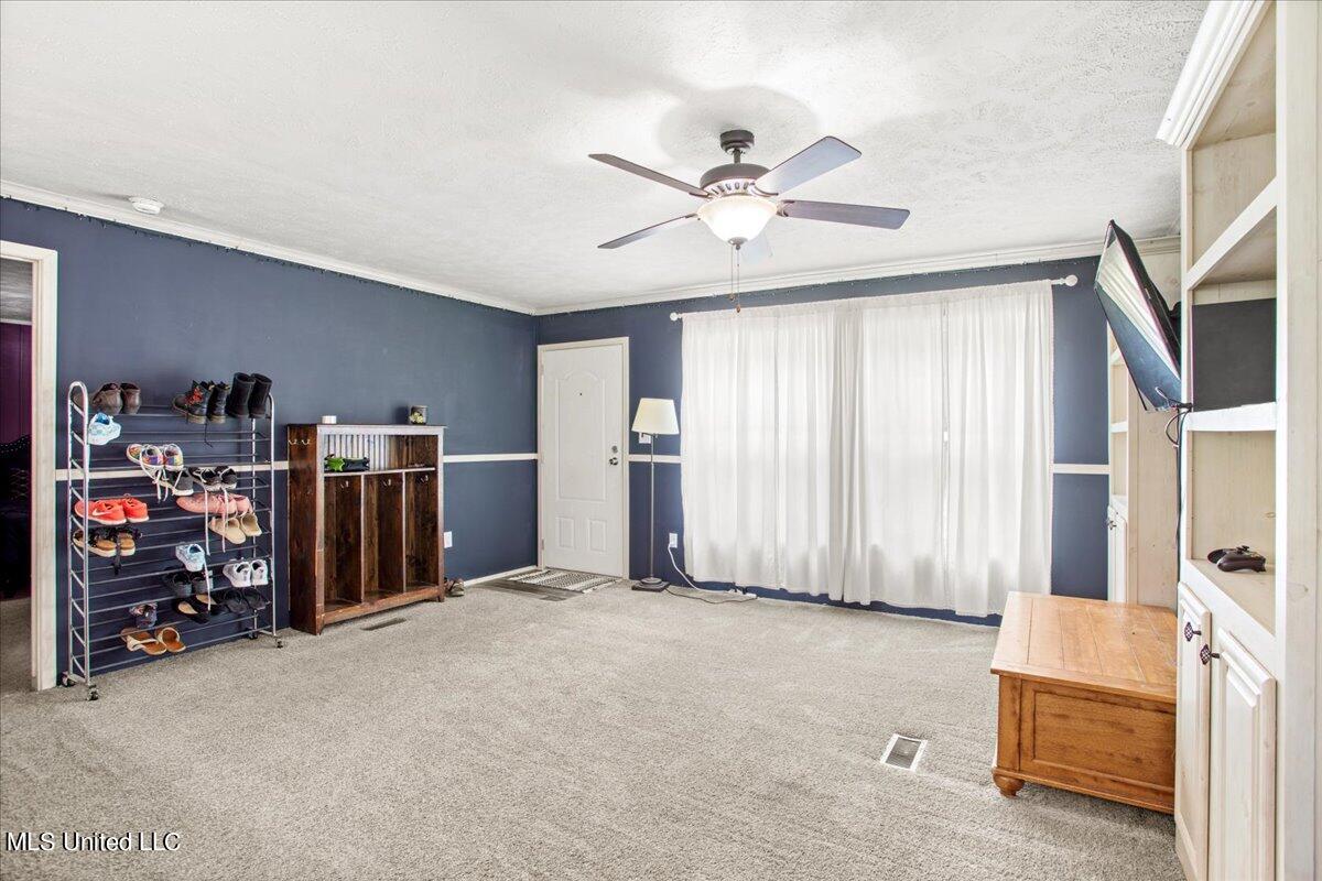 59 West Seneca Road Lumberton, MS 39455 - Photo 5 of 41 05-Living Room