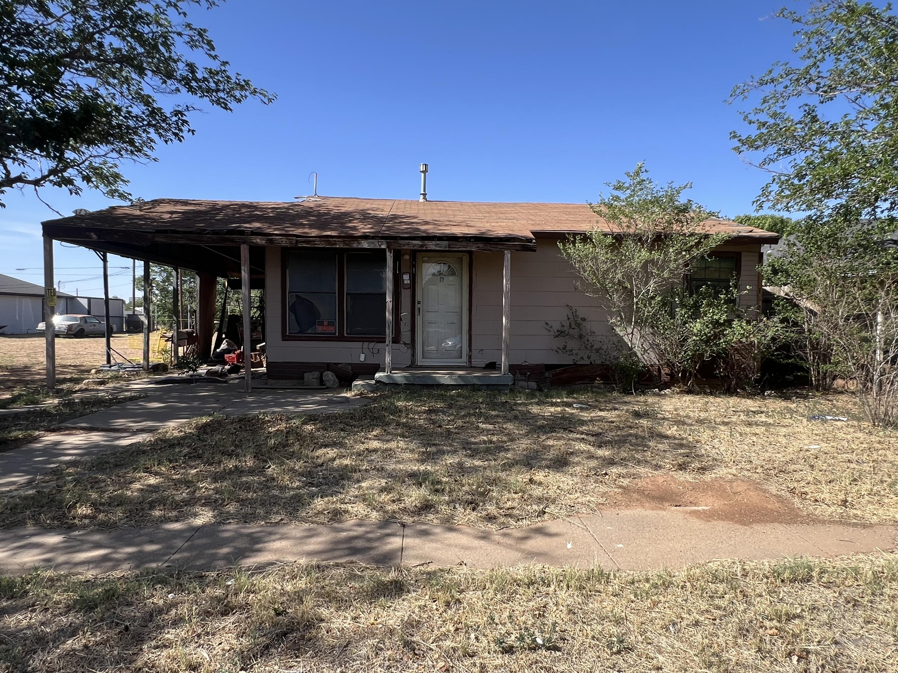 618 30th Street Lubbock, TX 79404 - Photo 1 of 13 IMG_8663