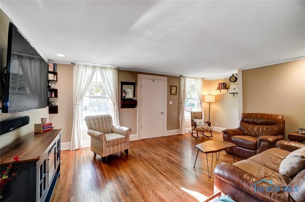 137 North River Road Waterville, OH 43566 - Photo 4 of 31 Gallery Image 4